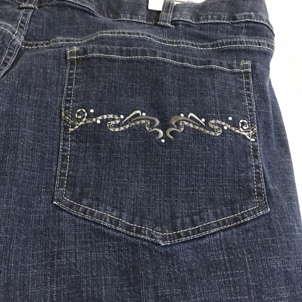 Riders by Lee Women’s Boot Cut Jeans - Picture 3 of 7